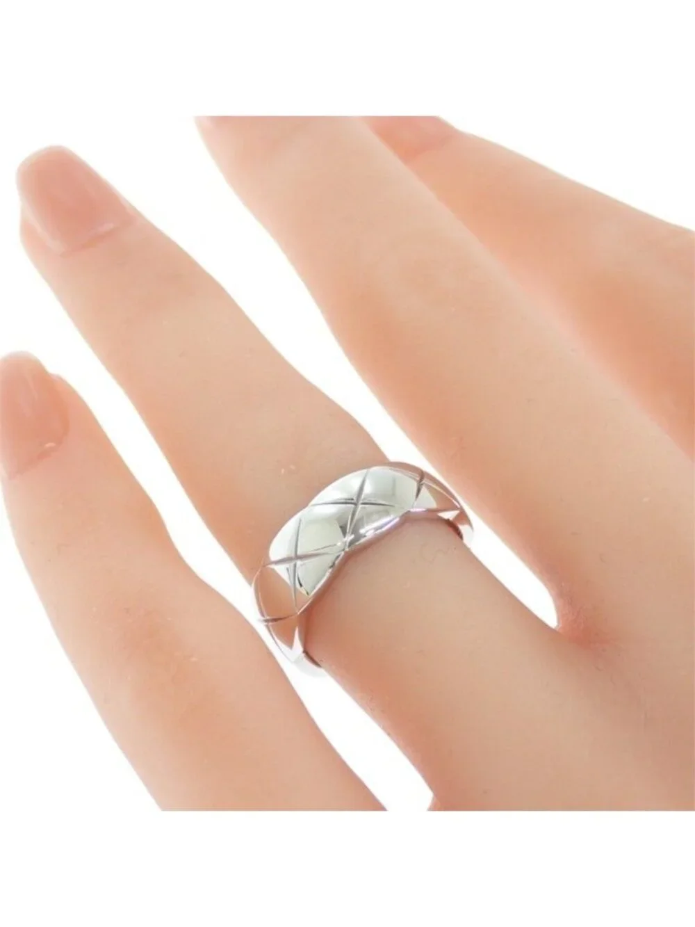 Chanel Coco Crush 53 Ring 18k White Gold